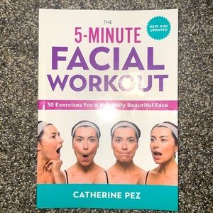 The 5-Minute Facial Workout Book by Catherine Pez